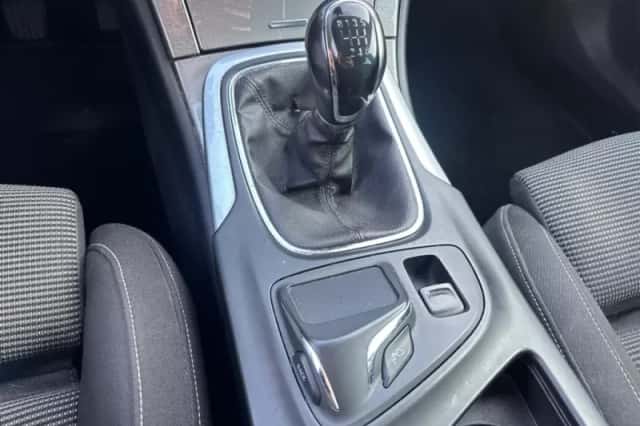 Opel Insignia Sports Tourer (2015) thumbnail 13