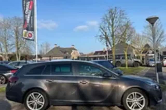 Opel Insignia Sports Tourer (2015) thumbnail 21