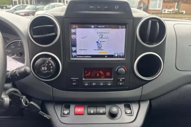 Peugeot Partner (2018) thumbnail 18