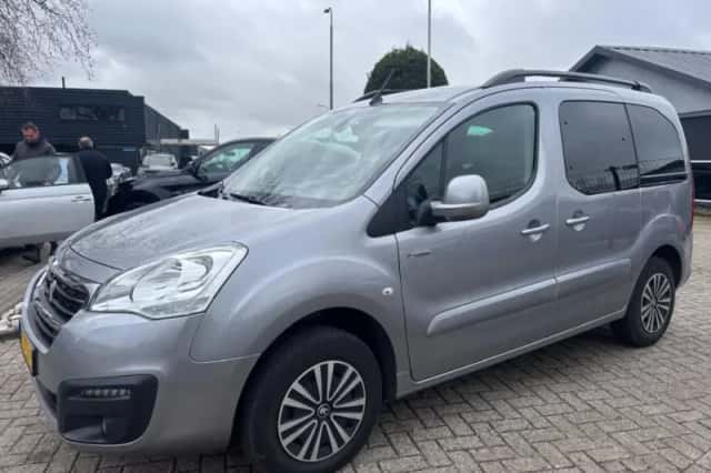 Peugeot Partner (2018) thumbnail 4