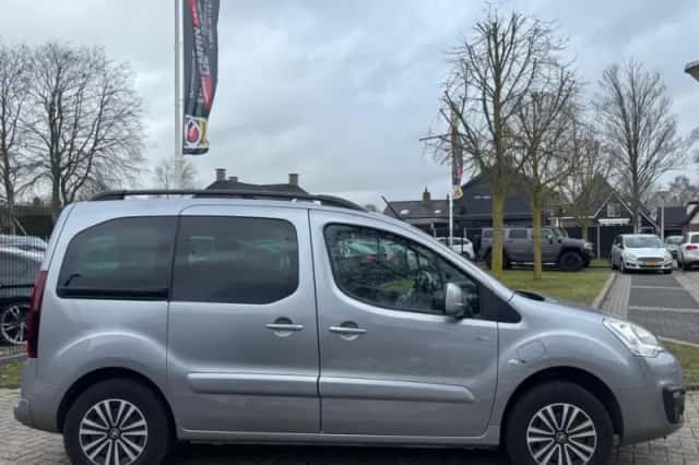 Peugeot Partner (2018) thumbnail 5