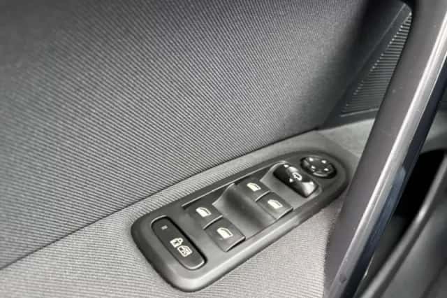 Peugeot 508 (2011) thumbnail 16