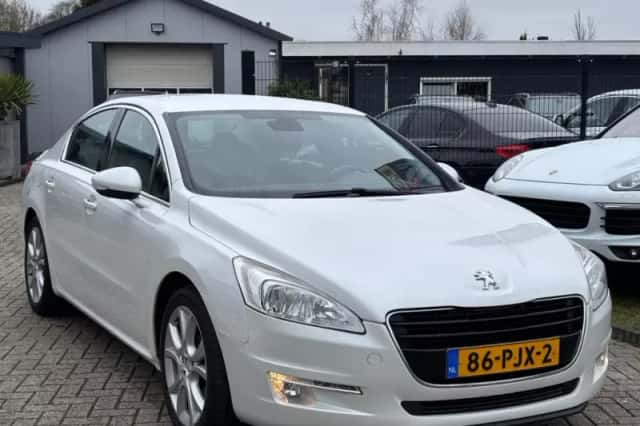 Peugeot 508 (2011) thumbnail 3