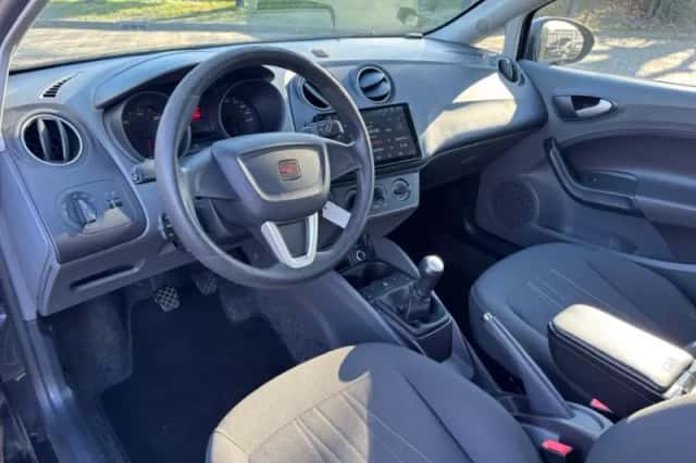 SEAT Ibiza (2011) thumbnail 12