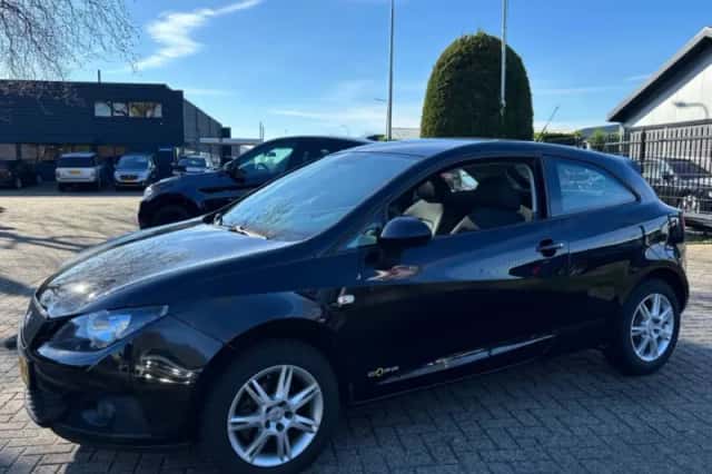 SEAT Ibiza (2011) thumbnail 4
