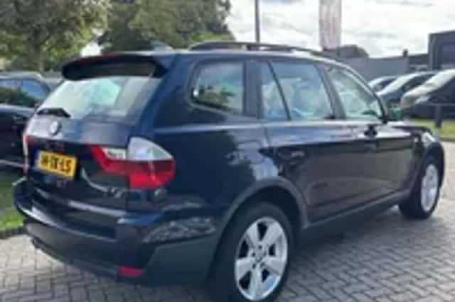 BMW X3 (2006) thumbnail 23