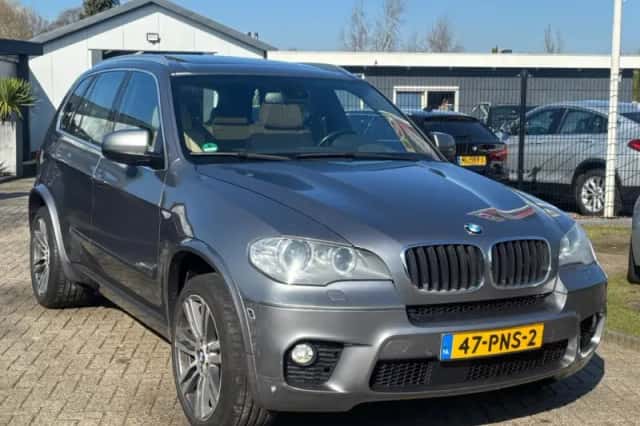 BMW X5 (2011) thumbnail 3