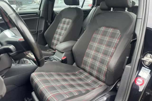Volkswagen Golf (2014) thumbnail 13