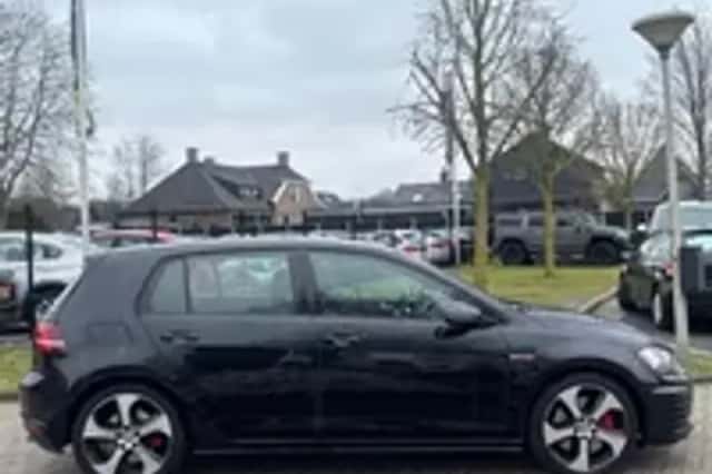 Volkswagen Golf (2014) thumbnail 24