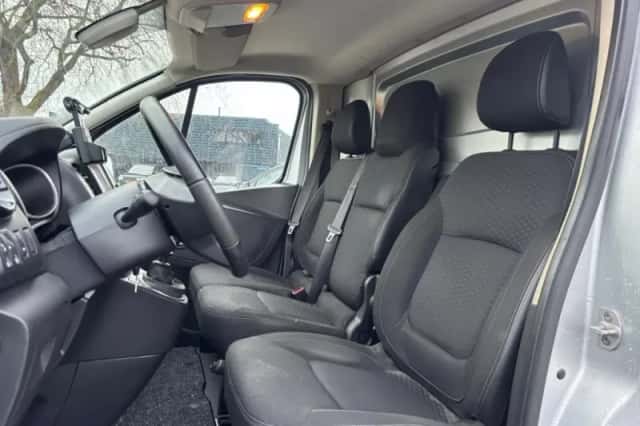 Opel Vivaro (2019) thumbnail 11