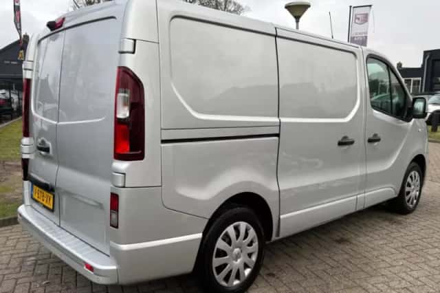 Opel Vivaro (2019) thumbnail 4