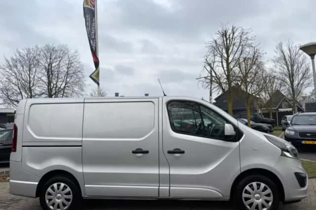Opel Vivaro (2019) thumbnail 7