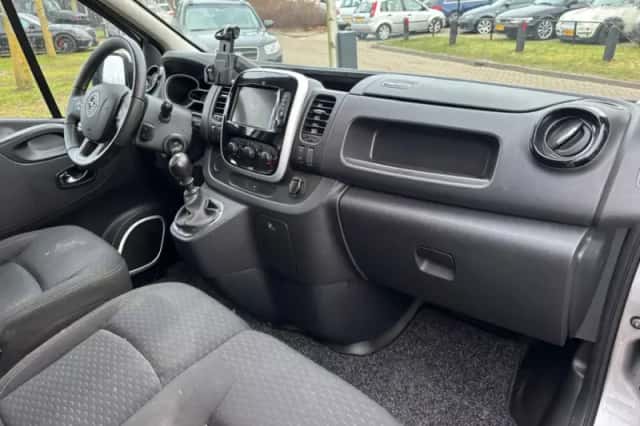 Opel Vivaro (2019) thumbnail 8