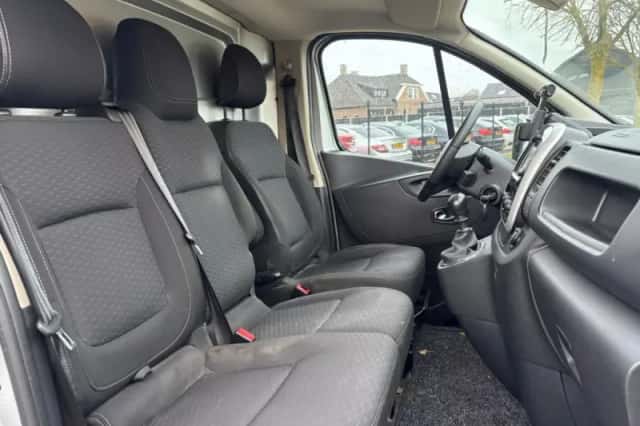 Opel Vivaro (2019) thumbnail 9
