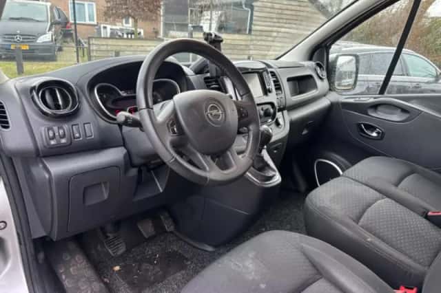 Opel Vivaro (2019) thumbnail 10