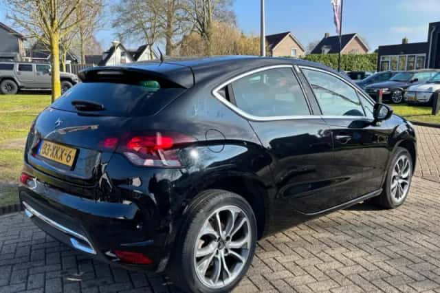 Citroën DS4 (2012) thumbnail 6