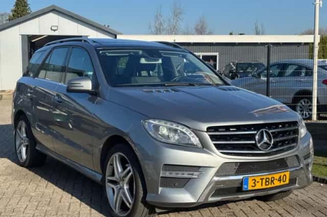 Mercedes-Benz ML-Klasse (2014) thumbnail 3