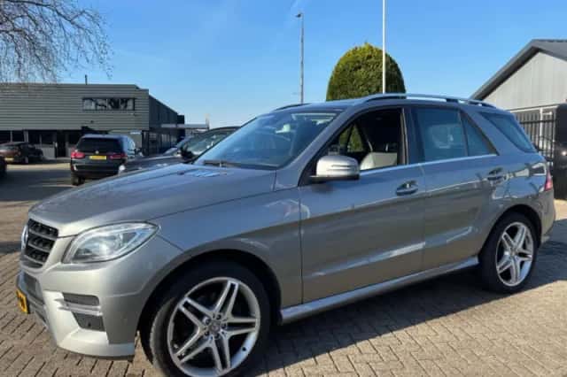 Mercedes-Benz ML-Klasse (2014) thumbnail 4