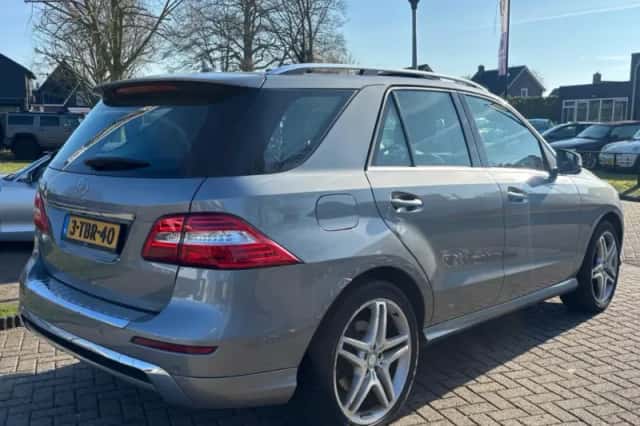 Mercedes-Benz ML-Klasse (2014) thumbnail 6