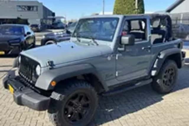 Jeep Wrangler (2014) thumbnail 23