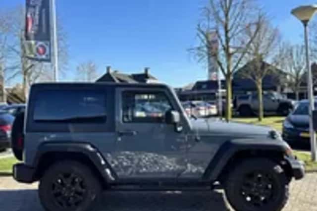 Jeep Wrangler (2014) thumbnail 27