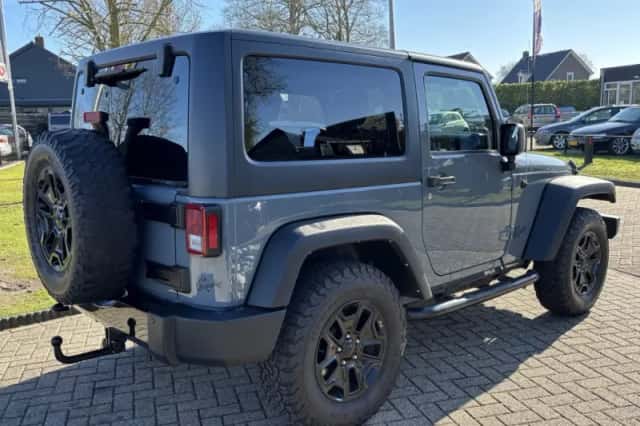 Jeep Wrangler (2014) thumbnail 7