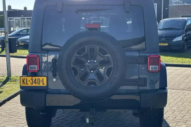 Jeep Wrangler (2014) thumbnail 9