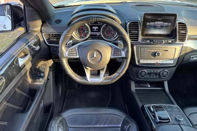 Mercedes-Benz GLE (2016) thumbnail 12