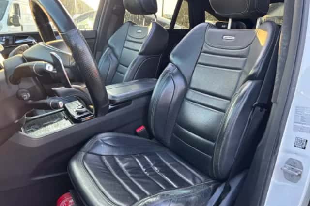Mercedes-Benz GLE (2016) thumbnail 13