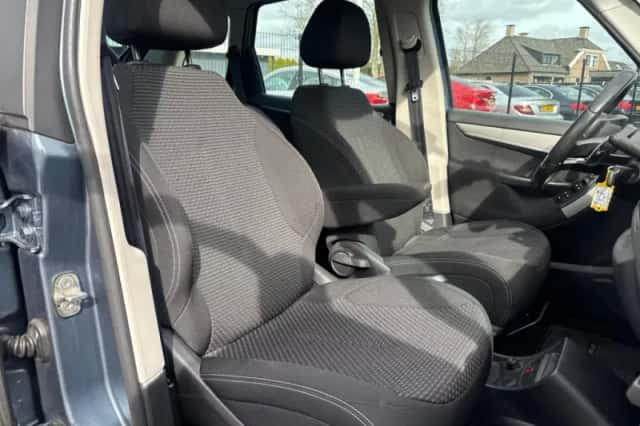 Citroën C4 Picasso (2012) thumbnail 11