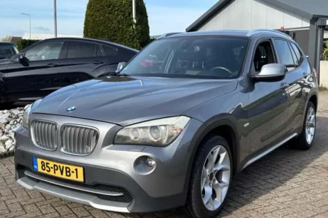 BMW X1 (2011) thumbnail 1