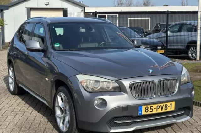 BMW X1 (2011) thumbnail 5