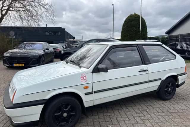 Lada Samara 1.5i Saga (1997) thumbnail 9
