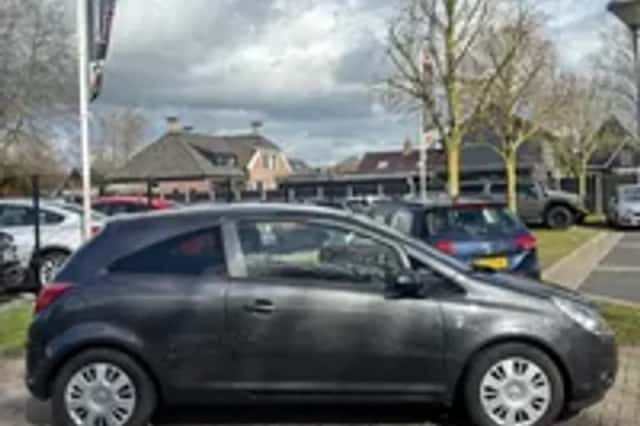 Opel Corsa (2011) thumbnail 20