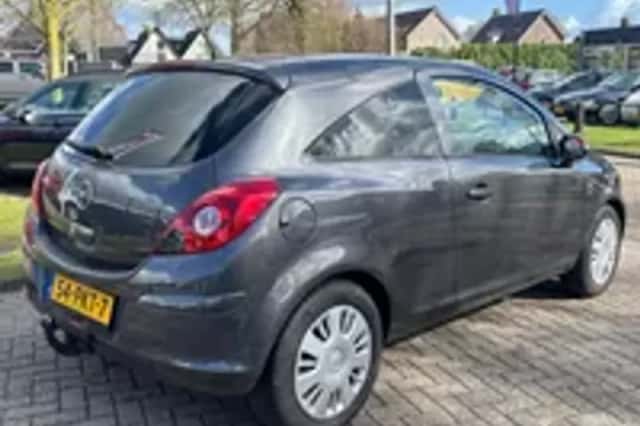 Opel Corsa (2011) thumbnail 21