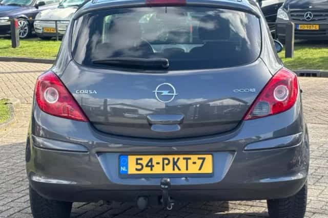 Opel Corsa (2011) thumbnail 7