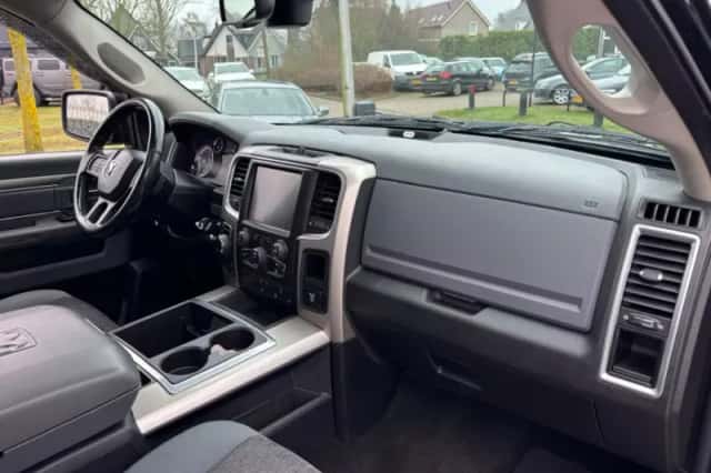 Dodge Ram (2014) thumbnail 11