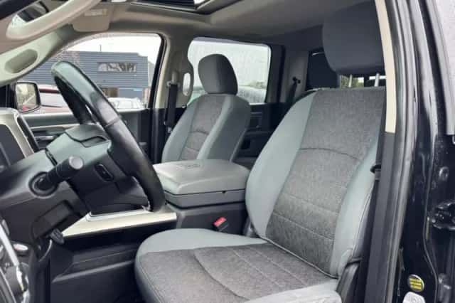Dodge Ram (2014) thumbnail 15