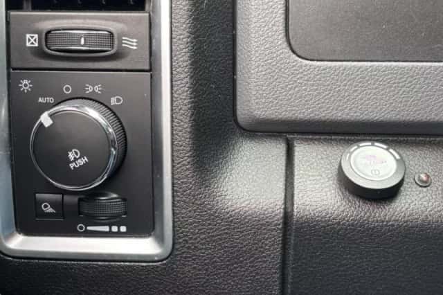 Dodge Ram (2014) thumbnail 18