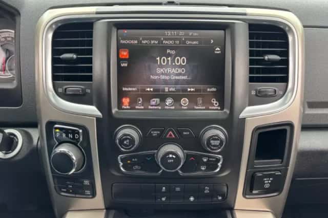 Dodge Ram (2014) thumbnail 21