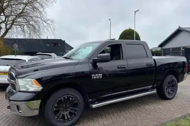 Dodge Ram (2014) thumbnail 4