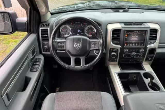 Dodge Ram (2014) thumbnail 10