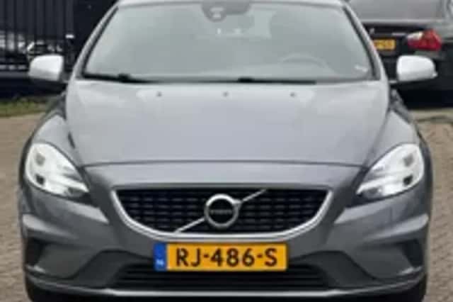 Volvo V40 (2017) thumbnail 23