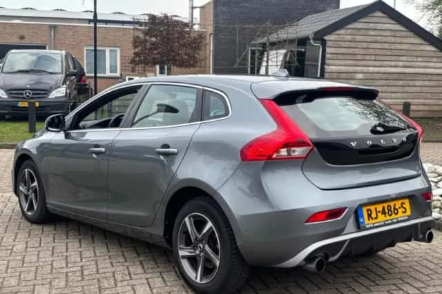 Volvo V40 (2017) thumbnail 7