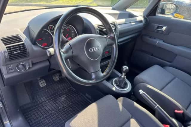 Audi A2 (2004) thumbnail 13