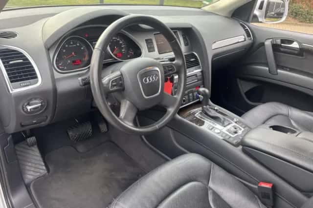 Audi Q7 (2009) thumbnail 14