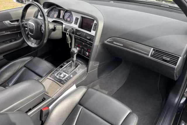 Audi A6 (2009) thumbnail 12