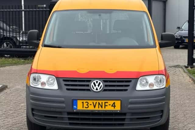 Volkswagen Caddy (2008) thumbnail 2