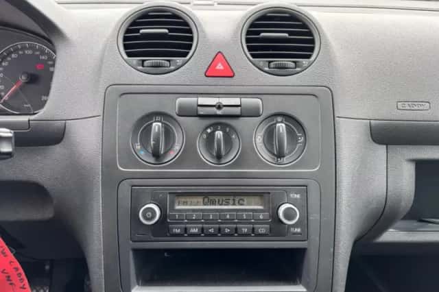 Volkswagen Caddy (2008) thumbnail 16