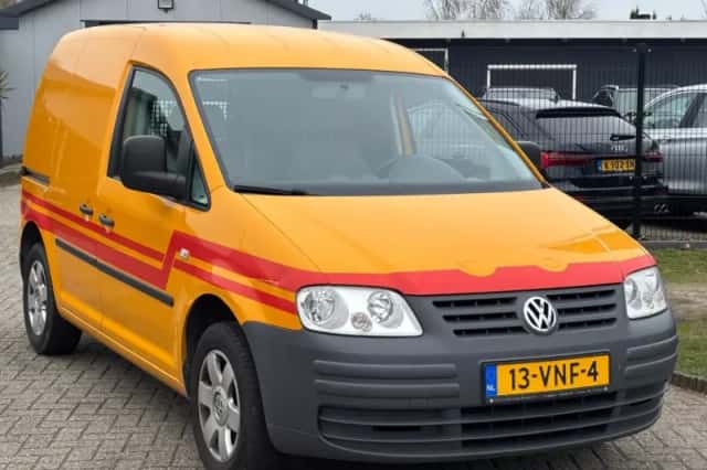 Volkswagen Caddy (2008) thumbnail 3